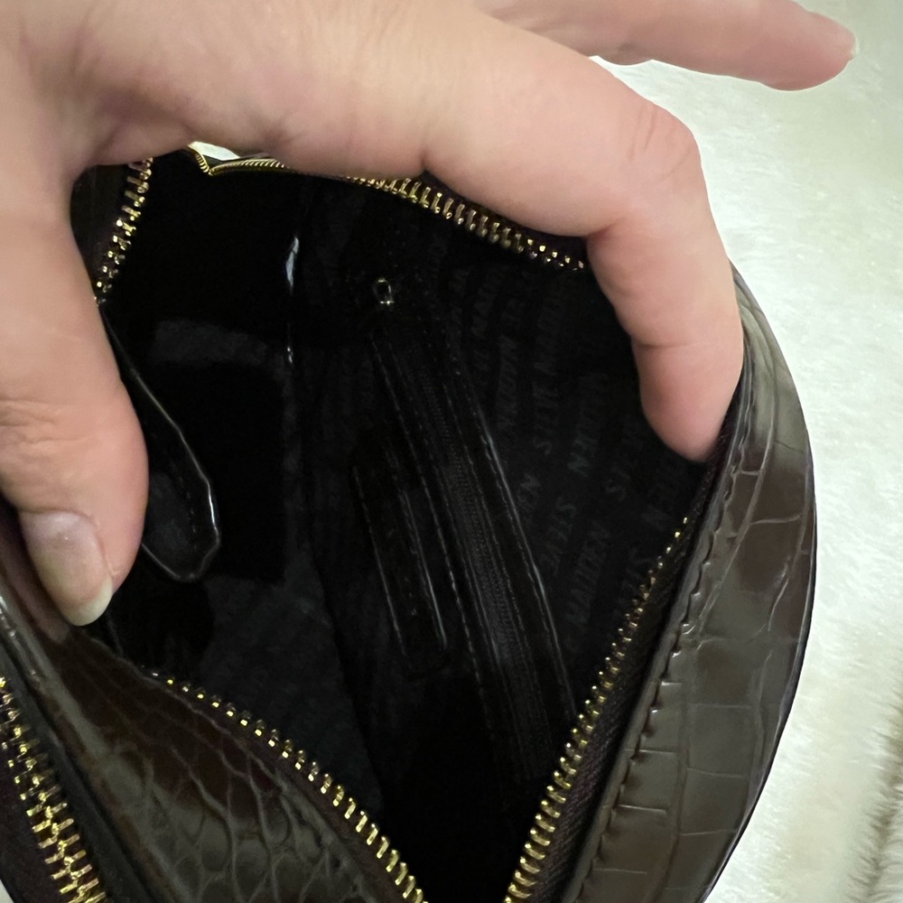 Steve Madden Round Crossbody - Picture 8 of 10